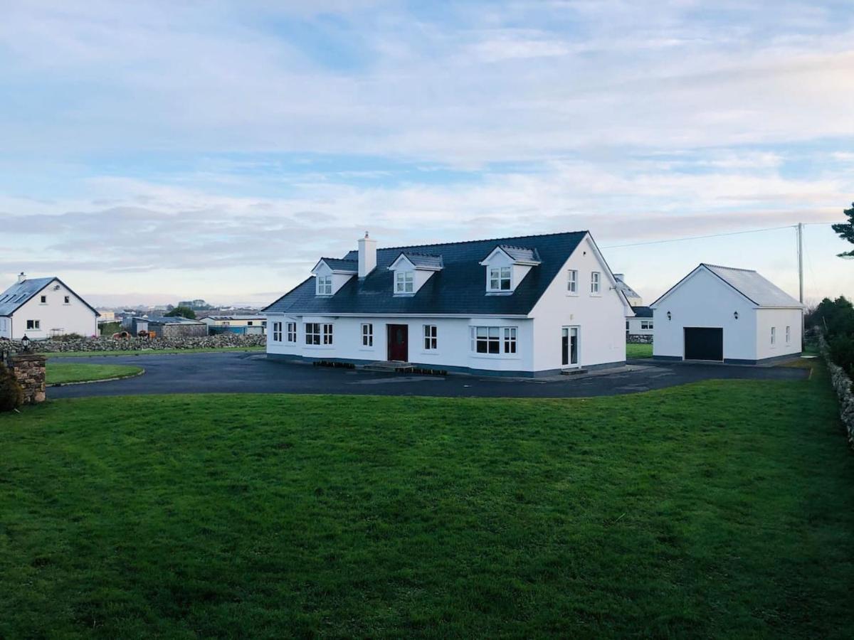 Connemara. 3 Bedroom, 8 Bed, Holiday Home Galway Exterior foto