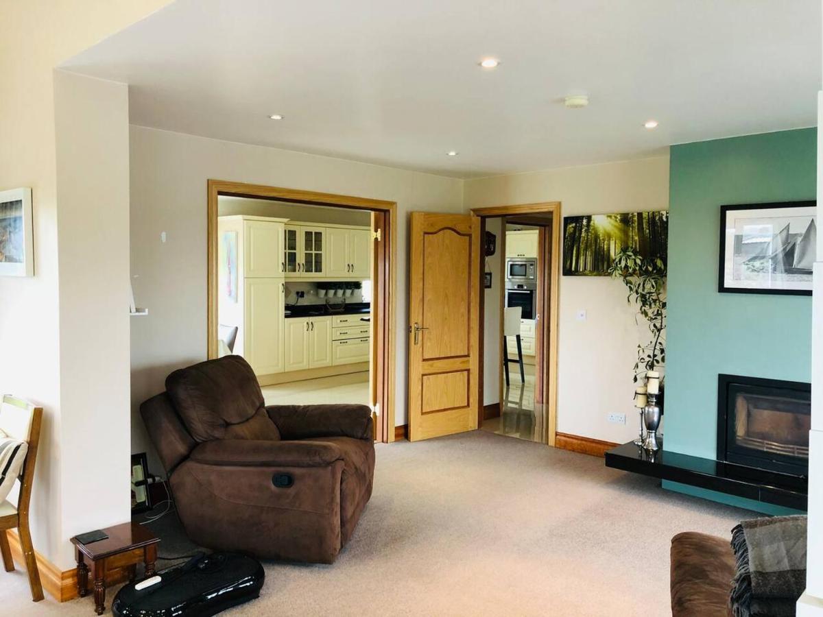 Connemara. 3 Bedroom, 8 Bed, Holiday Home Galway Exterior foto