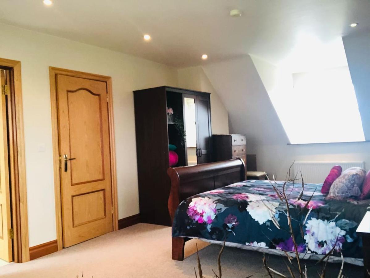 Connemara. 3 Bedroom, 8 Bed, Holiday Home Galway Exterior foto