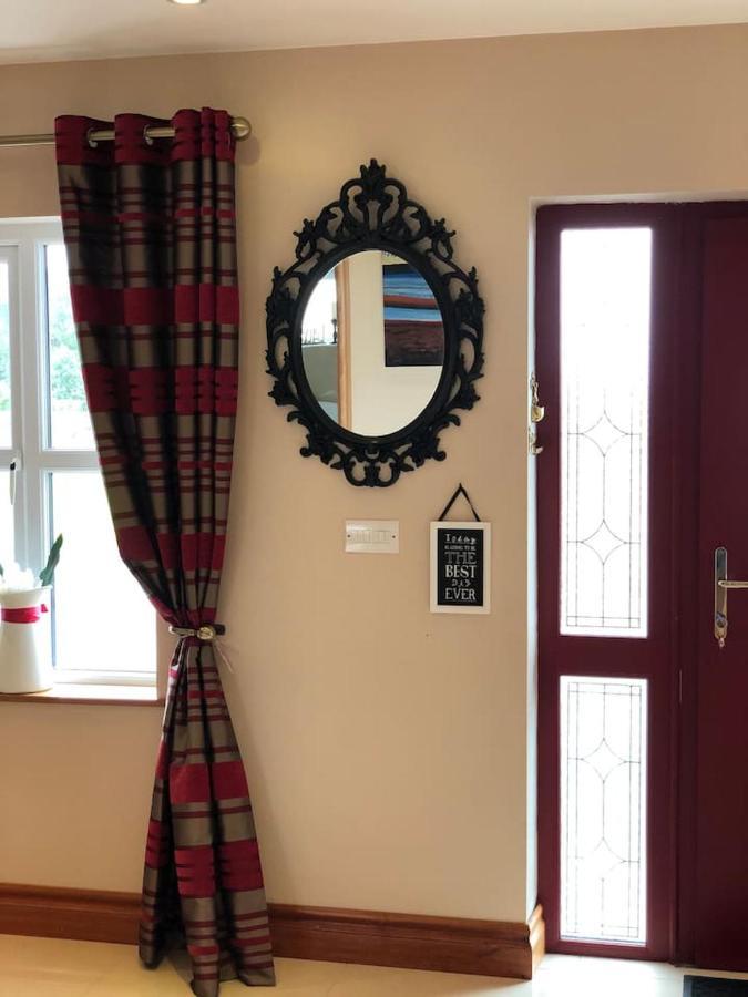 Connemara. 3 Bedroom, 8 Bed, Holiday Home Galway Exterior foto